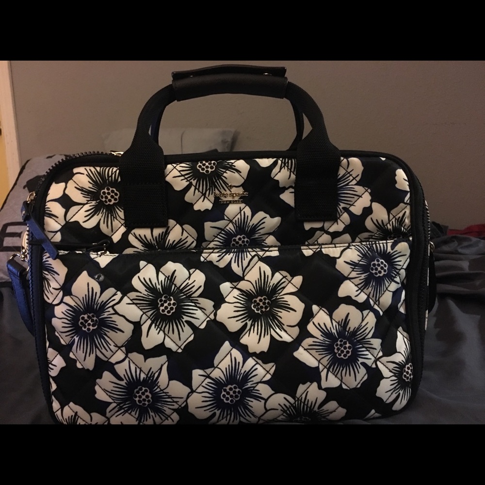 Kate Spade cosmetic travel bag.